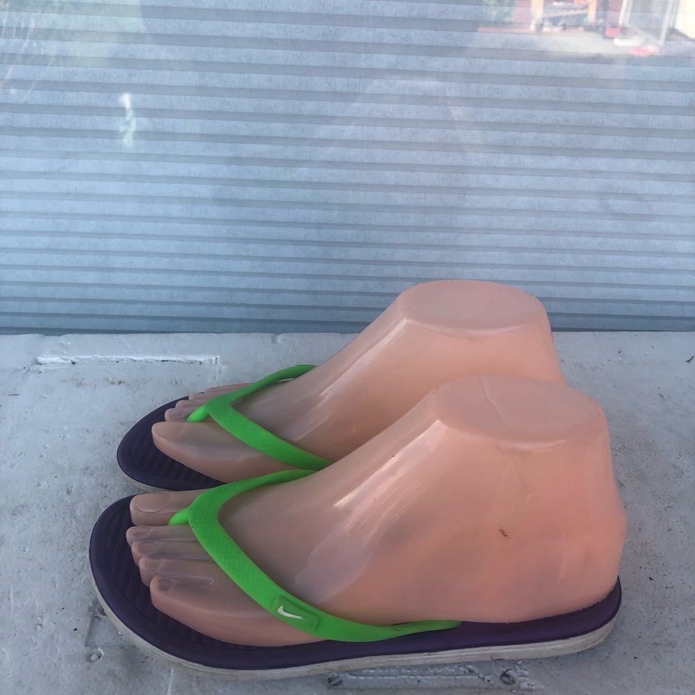 Nike Solarsoft Green and Purple Women's Thong FlipFlop Sandals Size 36/5.5US